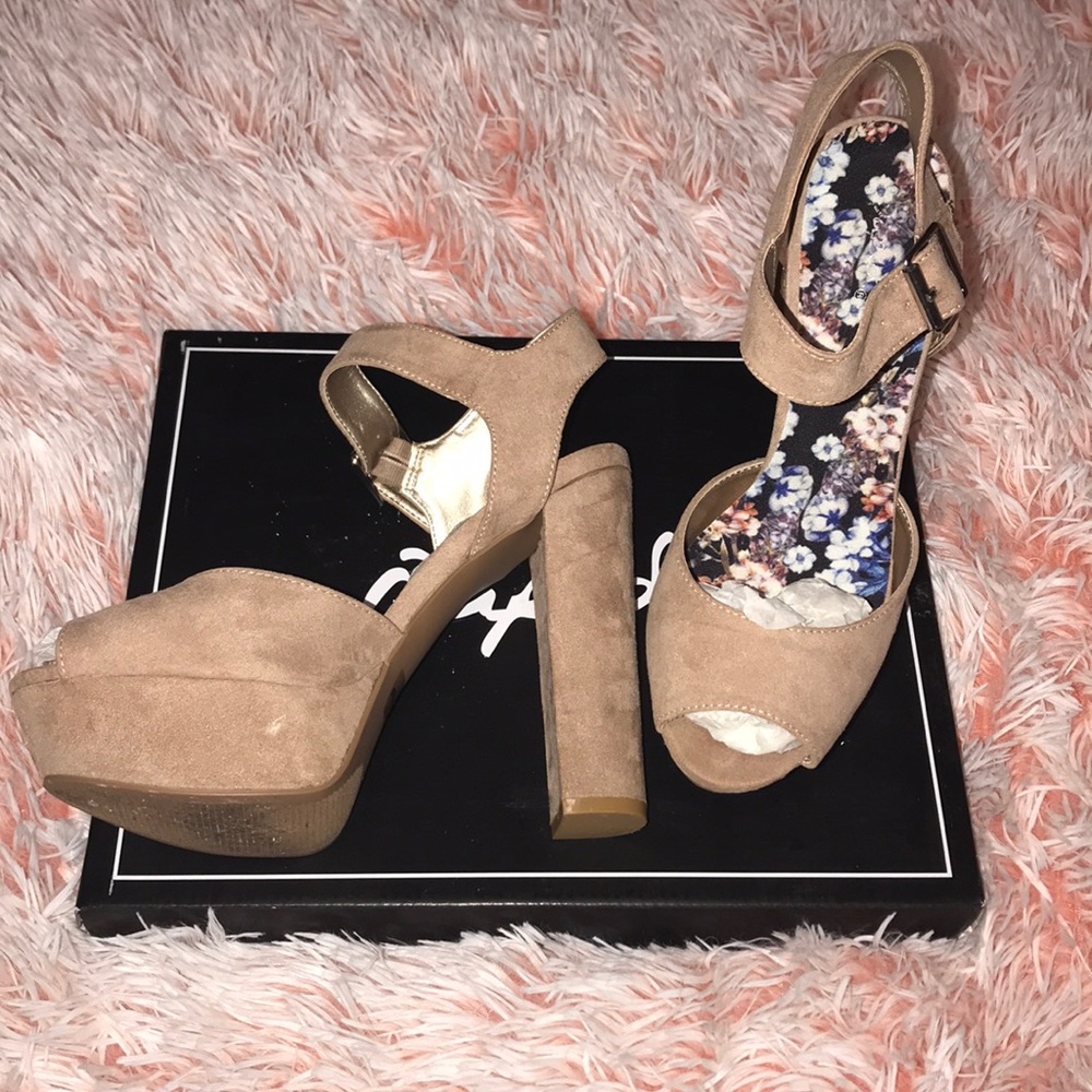 Wedges - Picture 3 of 4